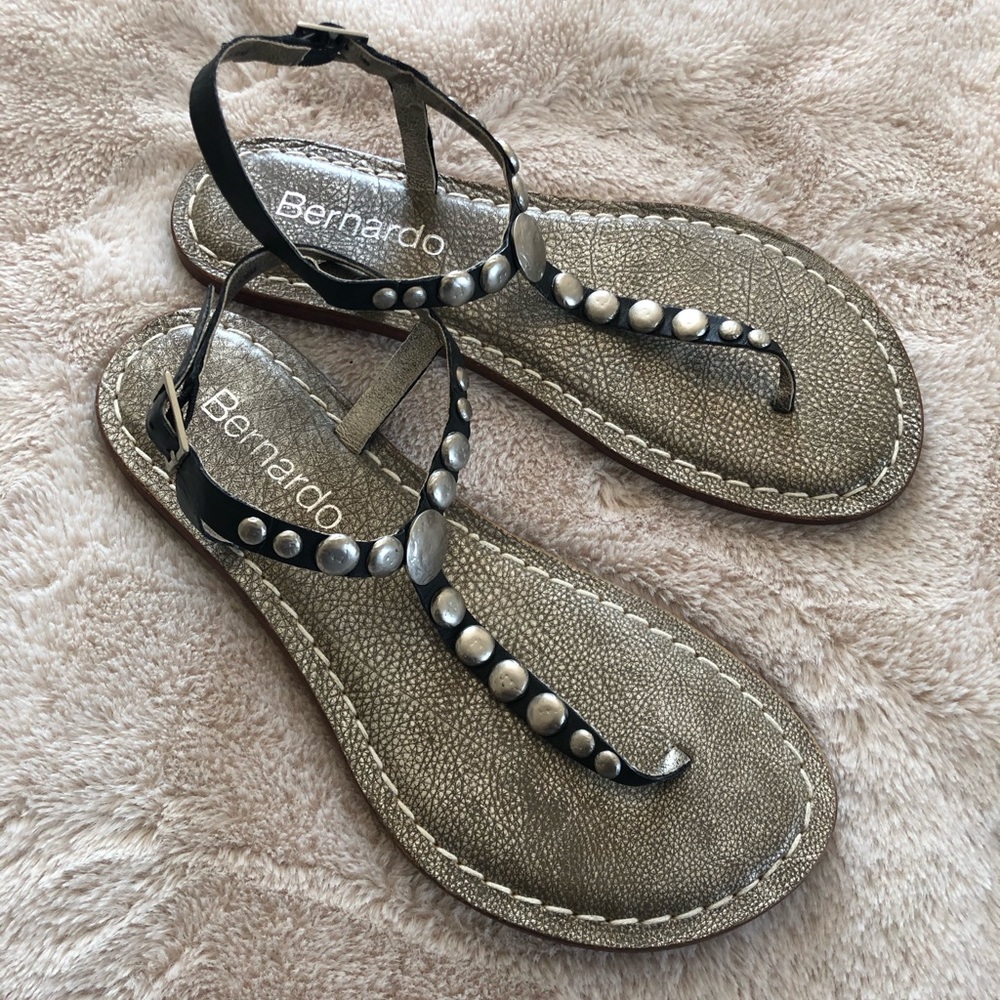 Bernardo Mojo Sandals